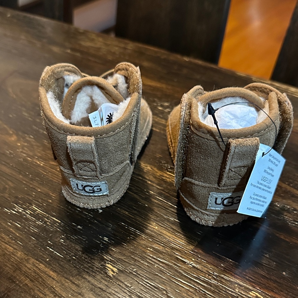 UGG Kids Tan Suede Boots - Picture 3 of 7